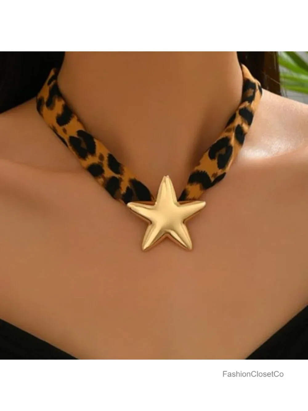 Boho Scarf Necklace with Conch Shell Heart Charm Bandana Statement